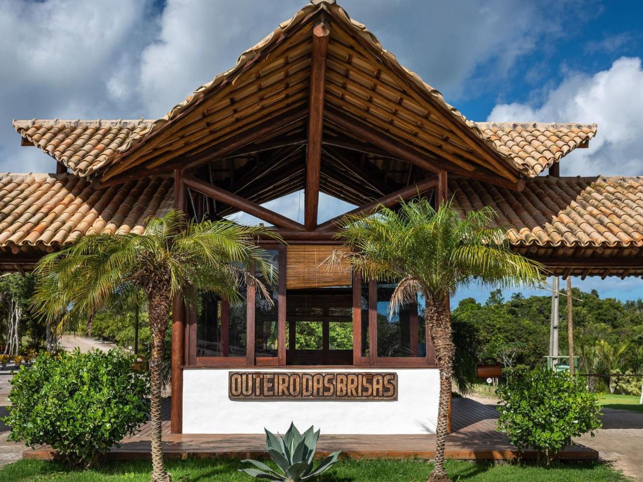 Suites Bangalo Chic Espelho Outeiro Bed & Breakfast